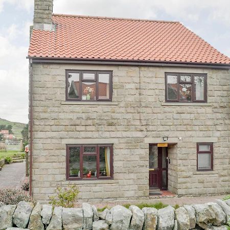 Denton House Villa Рейвънскар Екстериор снимка