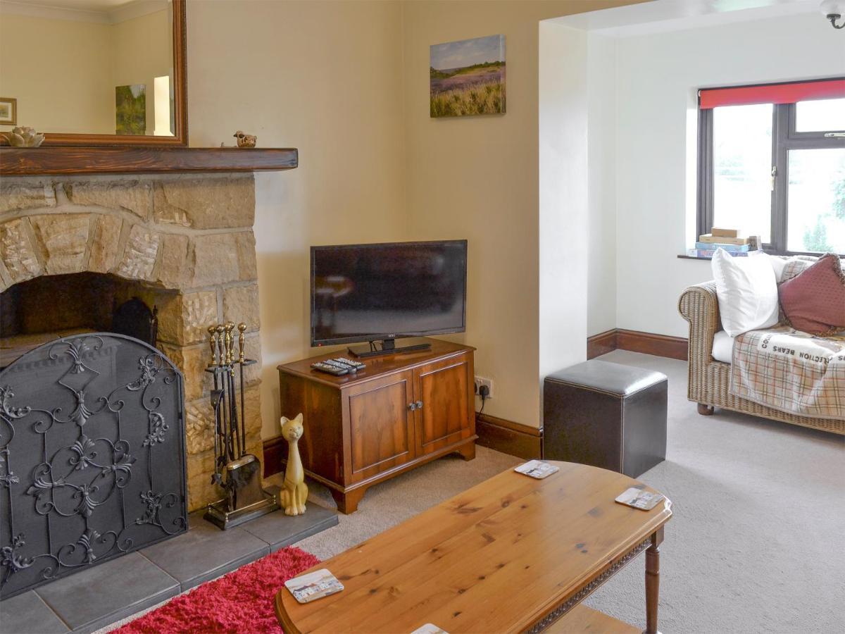 Denton House Villa Рейвънскар Екстериор снимка